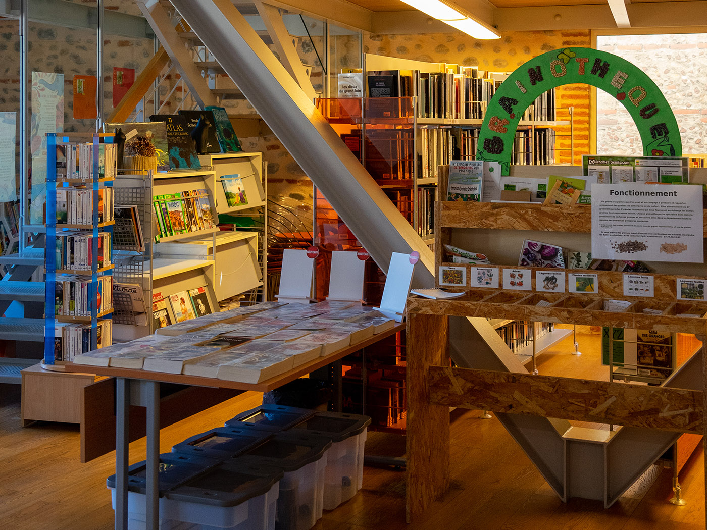 intérieur de la mediatheque de Le Soler