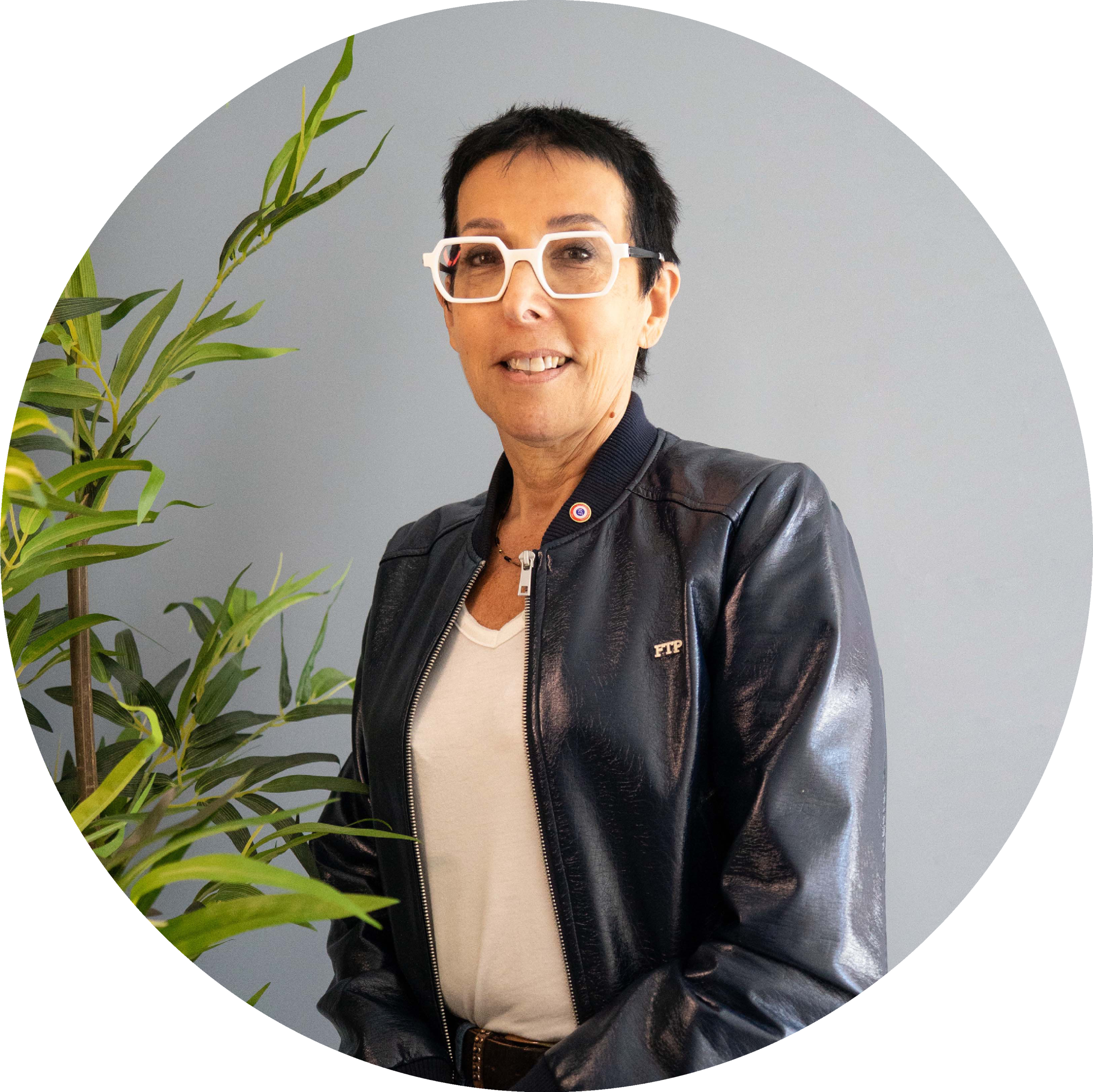 Mme Stéphanie JALABERT